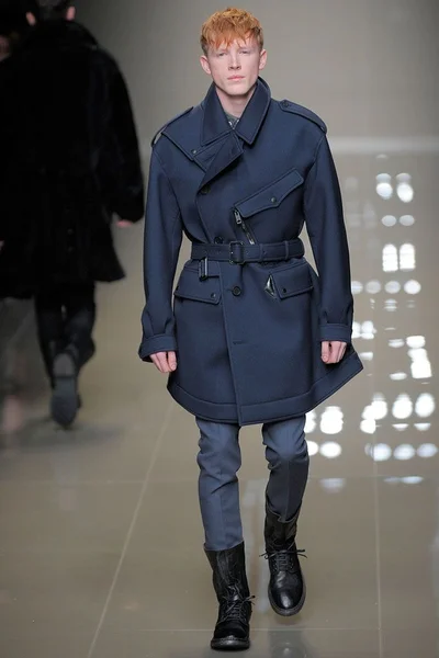 Look 22
